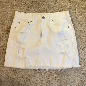 American eagle jean skirt white with tags